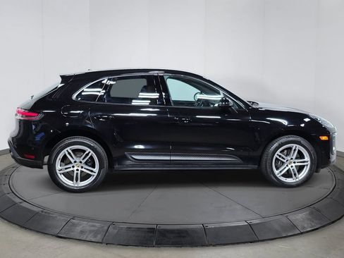 Certified 2023 Porsche Macan AWD/4WD image 8