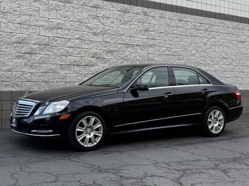 Used 2013 Mercedes-Benz E 350 4MATIC Sedan image 11