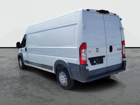 Used 2017 RAM ProMaster 2500 w/ Interior Convenience Group FWD image 3