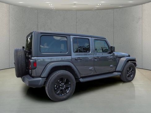 Used 2023 Jeep Wrangler Unlimited Sport AWD/4WD image 4
