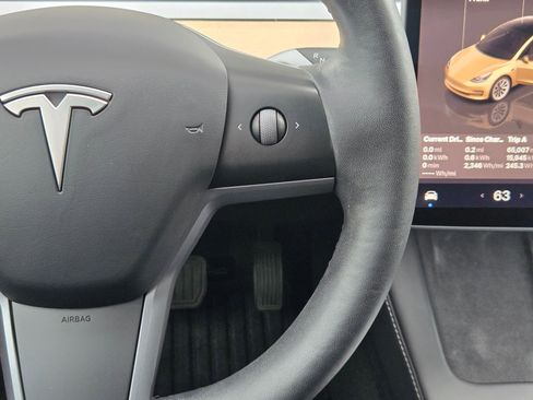 Used 2023 Tesla Model 3 Standard Range RWD image 23