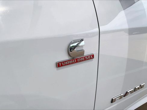 Used 2022 RAM 2500 Tradesman AWD/4WD image 11