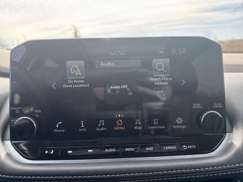 Used 2023 Nissan Rogue SL image 14