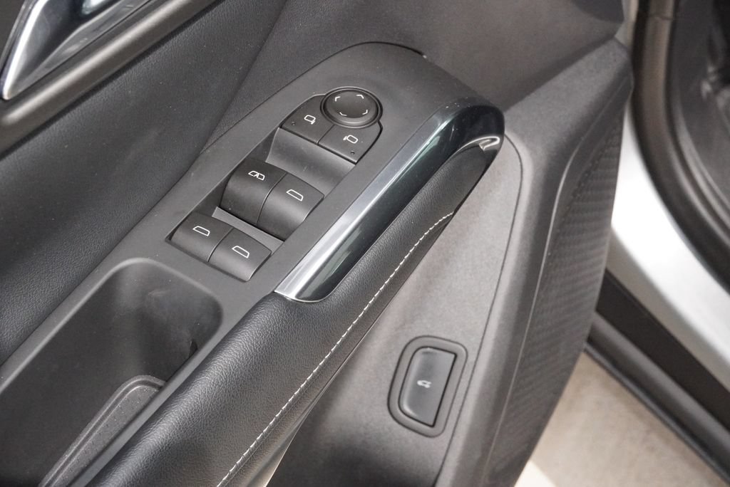 Used 2024 Chevrolet Traverse LT FWD image 21
