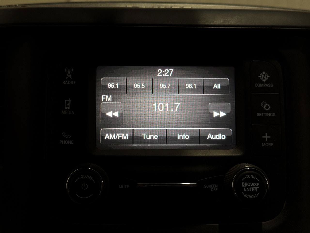 Used 2022 RAM 3500 Tradesman AWD/4WD image 3