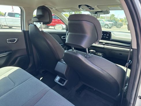 Used 2025 Kia K4 FWD image 22