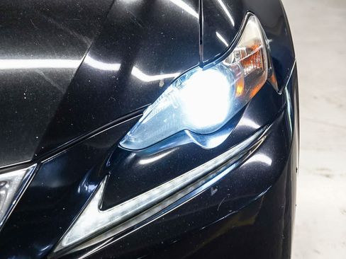 Used 2015 Lexus IS 250 RWD image 7