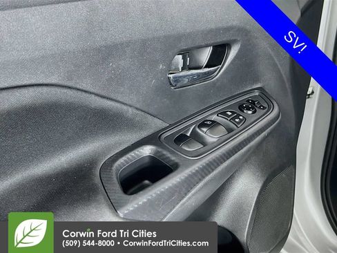 Used 2022 Nissan Versa SV FWD image 12