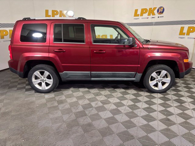 Used 2011 Jeep Patriot Latitude AWD/4WD image 3