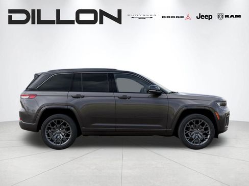 New 2026 Jeep Grand Cherokee Summit AWD/4WD image 21