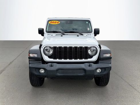 Used 2024 Jeep Wrangler Unlimited Sport AWD/4WD image 9