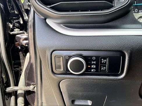 Used 2023 Ford Explorer XLT AWD/4WD image 15