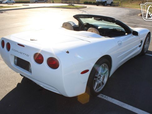 Used 1998 Chevrolet Corvette Convertible image 14