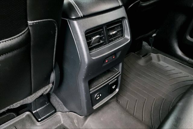 Used 2021 Ford Edge Titanium w/ Equipment Group 301A FWD image 24
