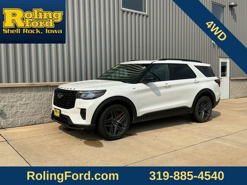Used 2021 Ford Explorer XLT w/ Equipment Group 202A AWD/4WD image 1