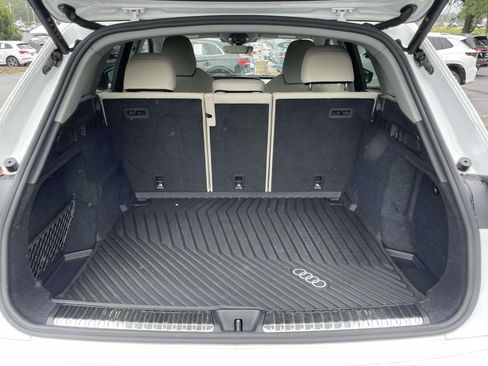 Used 2025 Audi Q5 Prestige AWD/4WD image 10