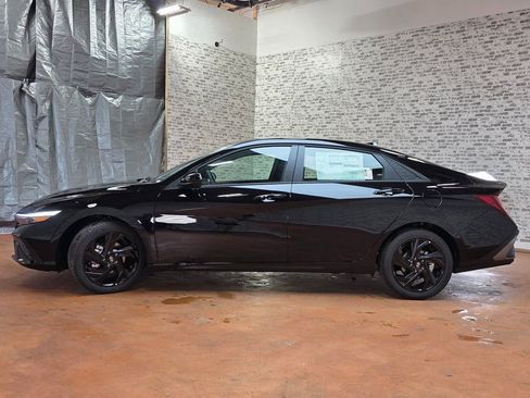 New 2026 Hyundai Elantra SEL Sport Premium FWD image 4