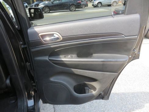 Used 2015 Jeep Grand Cherokee Limited AWD/4WD image 33