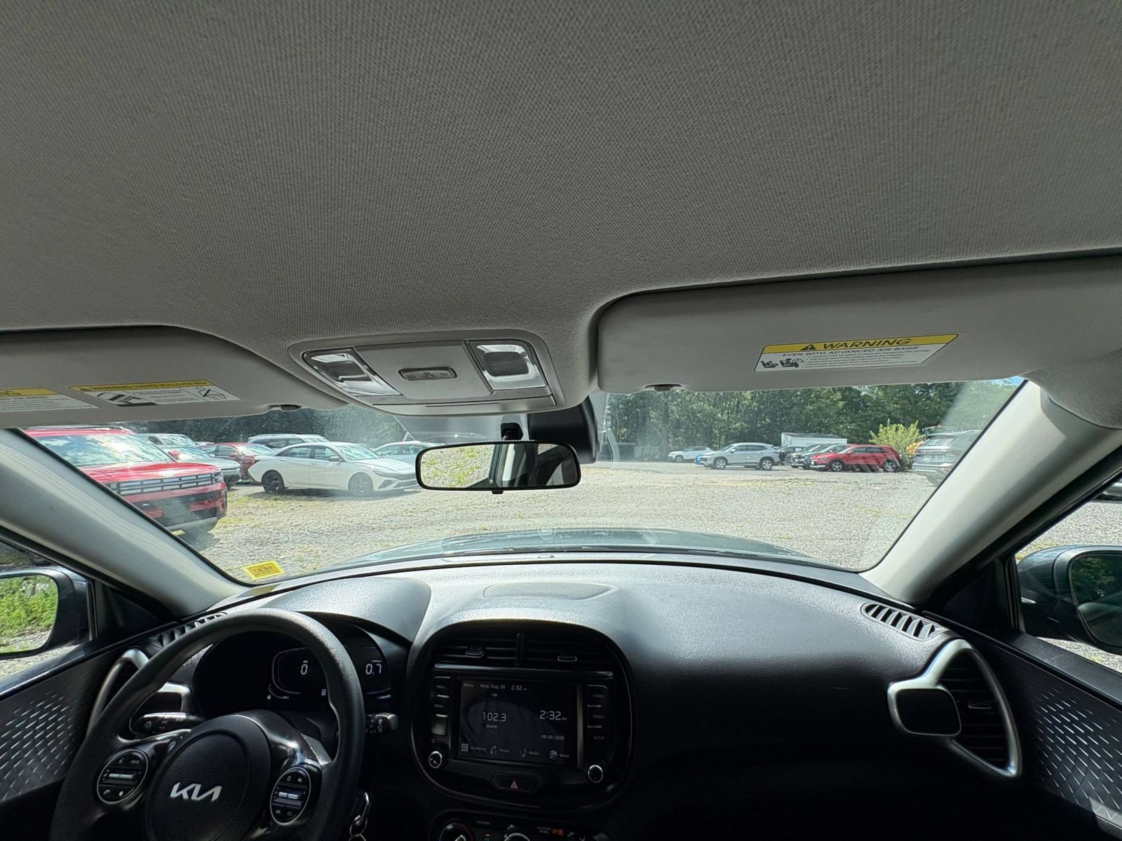 Used 2025 Kia Soul LX w/ LX Technology Package FWD image 28