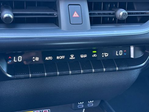 New 2026 Lexus UX 300h FWD image 21