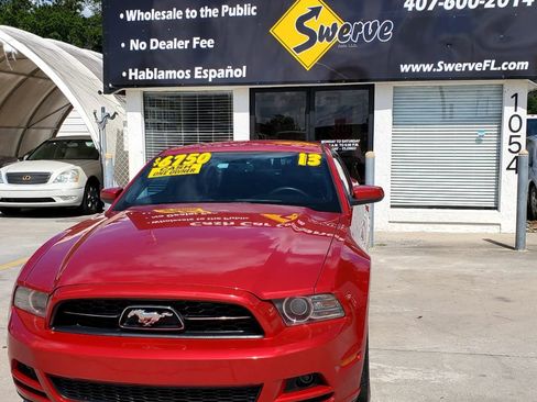 Used 2013 Ford Mustang Premium RWD image 2