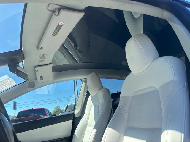 Used 2022 Tesla Model Y Long Range AWD/4WD image 13