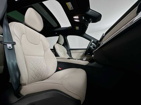 New 2026 Volvo XC90 B6 Plus w/ Protection Package AWD/4WD image 27