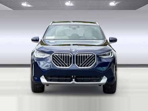 Used 2026 BMW X3 xDrive30i w/ Premium Package AWD/4WD image 4