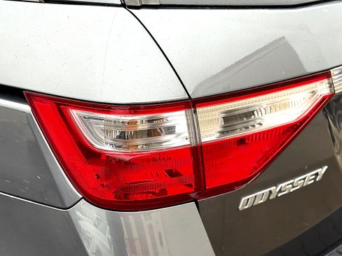 Used 2012 Honda Odyssey EX-L image 21