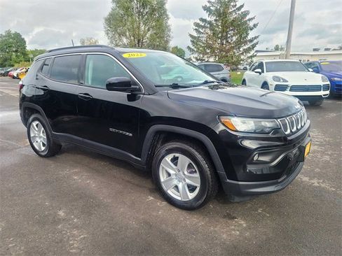 Used 2022 Jeep Compass Latitude w/ Convenience Group image 4