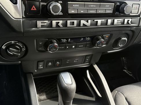 Used 2025 Nissan Frontier SV w/ SV Convenience Package image 20