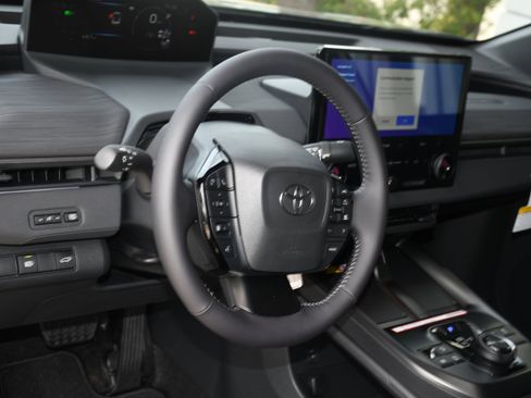 New 2026 Toyota C-HR image 4