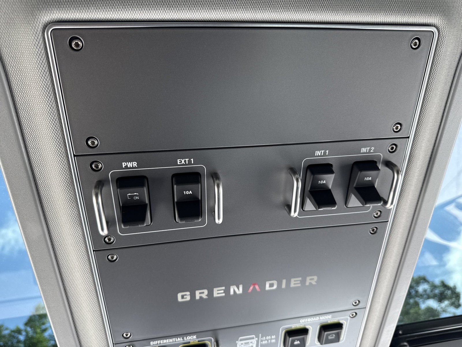 Used 2025 INEOS Grenadier Quartermaster AWD/4WD image 22