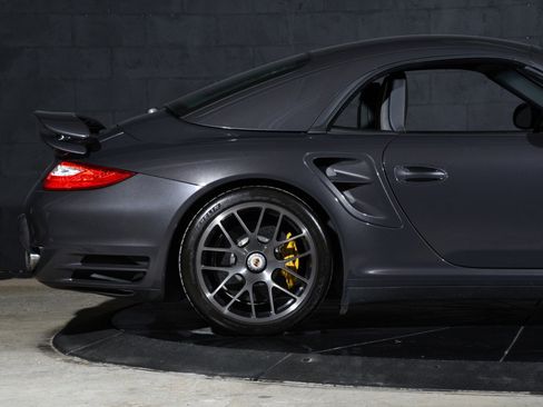 Used 2011 Porsche 911 Turbo S AWD/4WD image 32