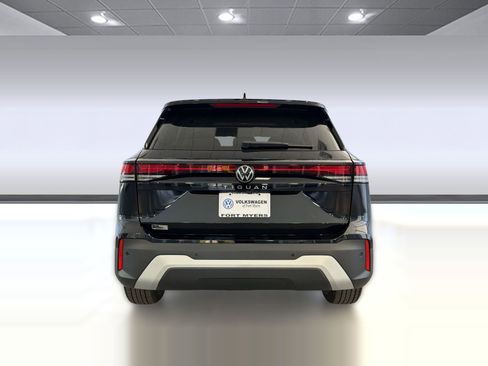 New 2026 Volkswagen Tiguan S FWD image 10