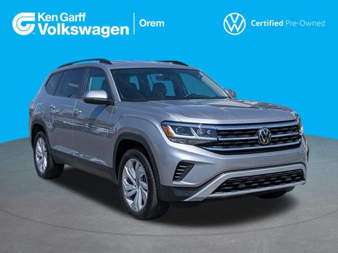 Used 2023 Volkswagen Atlas SE AWD/4WD image 1