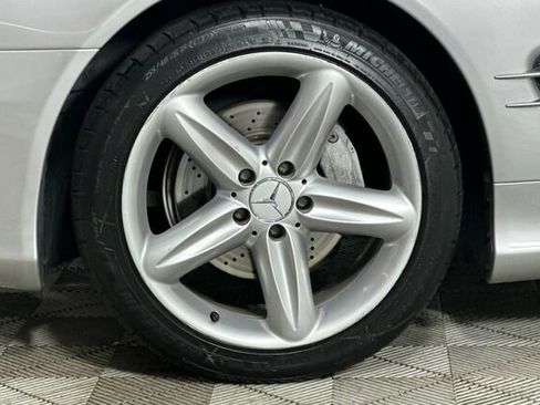 Used 2005 Mercedes-Benz SL 500 image 29