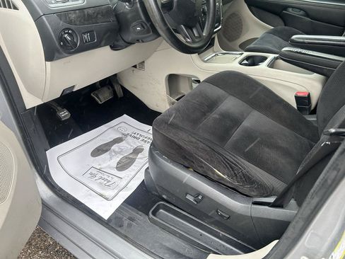 Used 2014 Dodge Grand Caravan SXT FWD image 10
