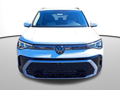 New 2025 Volkswagen Taos SEL image 2