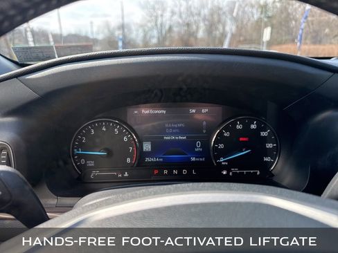 Used 2022 Ford Explorer Limited w/ Equipment Group 301A image 15