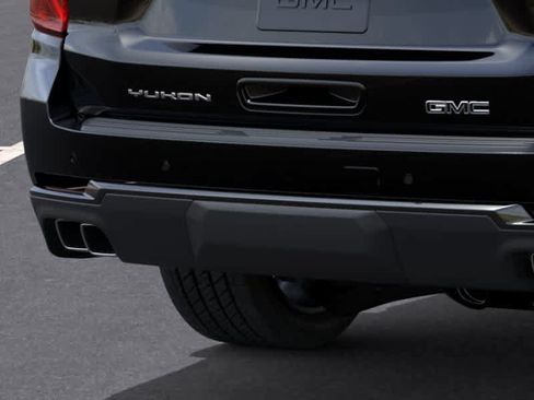 New 2026 GMC Yukon XL Denali Ultimate w/ LPO, Floor Liner Package AWD/4WD image 14