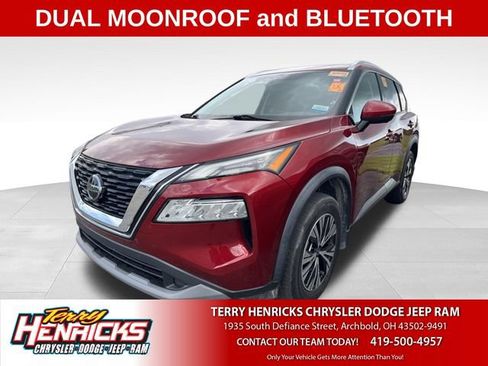 Used 2021 Nissan Rogue SV FWD image 1