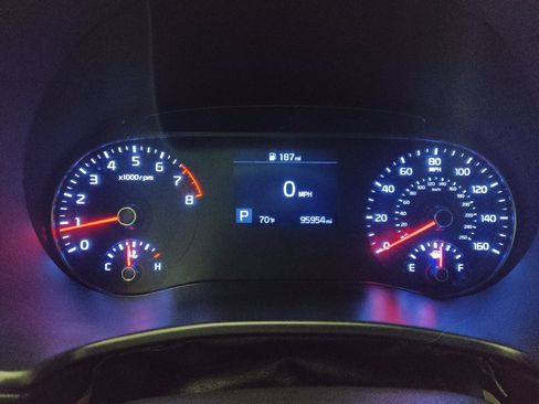 Used 2020 Kia Soul LX FWD image 23