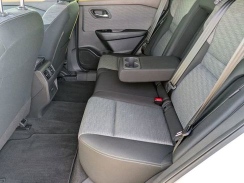 Certified 2023 Nissan Rogue SV image 26