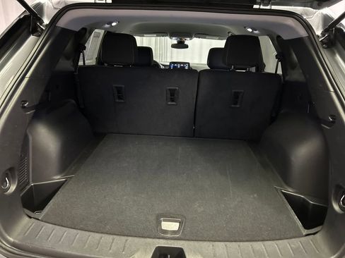 Used 2025 Chevrolet Blazer LT FWD image 24