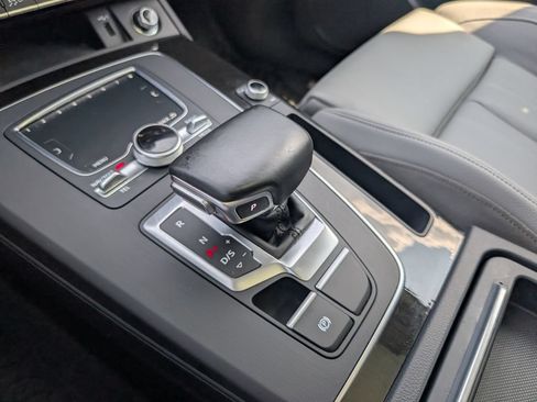 Used 2018 Audi Q5 2.0T Premium Plus AWD/4WD image 22