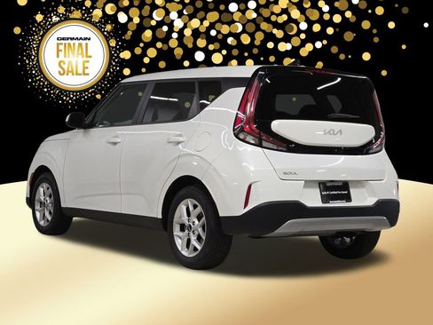 Certified 2023 Kia Soul LX w/ Option Group 015 image 8