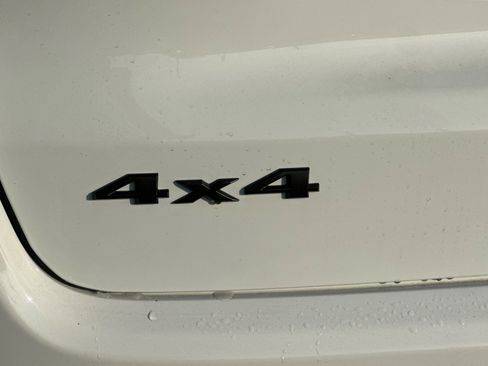 New 2026 Jeep Compass Latitude w/ Sun and Sound Group image 26