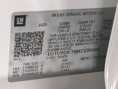 Used 2021 GMC Sierra 1500 SLT w/ SLT Premium Plus Package AWD/4WD image 34