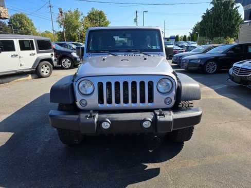 Used 2017 Jeep Wrangler Unlimited Sport w/ Quick Order Package 24S AWD/4WD image 8